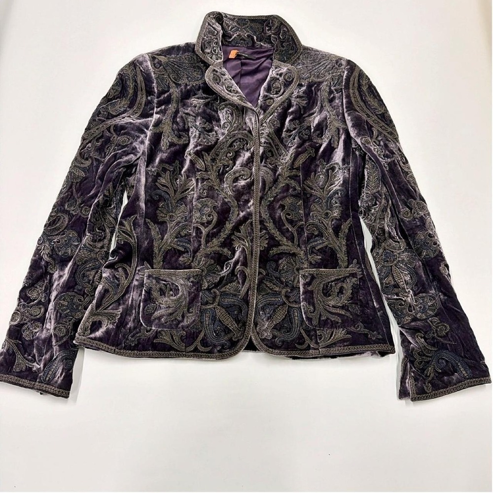 vintage Elie Tahari velvet embroidered scrollwork jacket/blazer